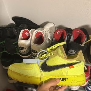 Off white aire force volt